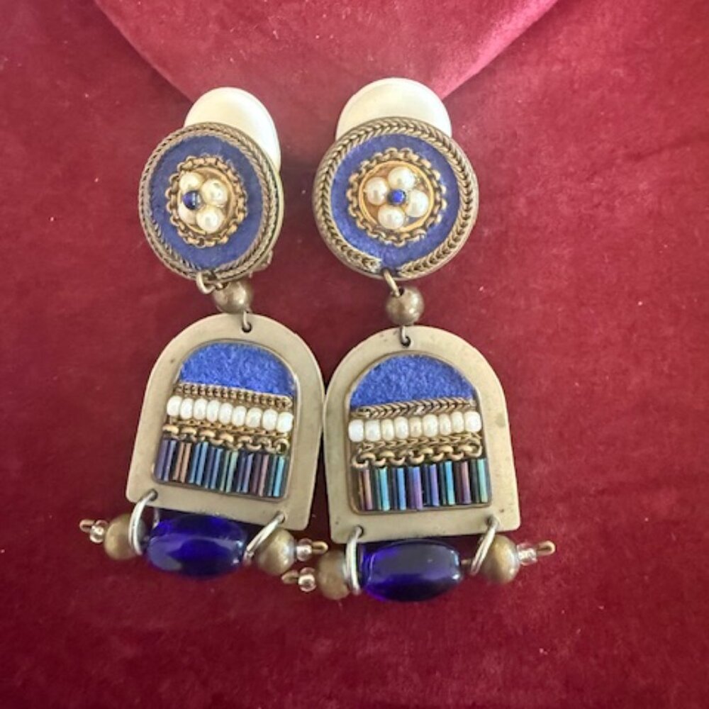 Vintage Ayala Barr Silver Tone Clip Earrings - Picture 4 of 5